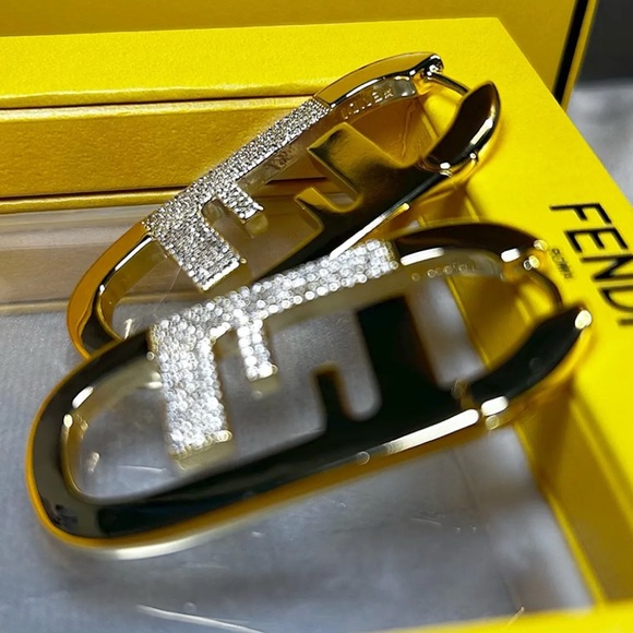 Authentic Fendi Large O’Lock Crystal Earrings - Picture 2 of 13